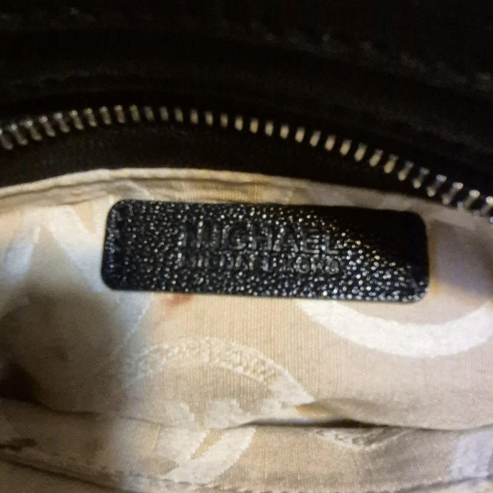 Michael Kors Black Pebbled Leather Handbag with Silver MK Charm - Picture 6 of 9